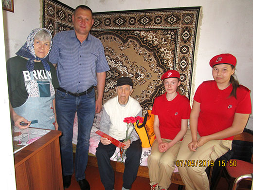 Поздравление ветеранов 07 05 2019 05
