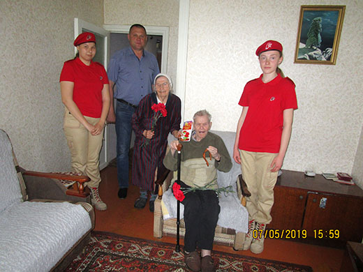 Поздравление ветеранов 07 05 2019 05